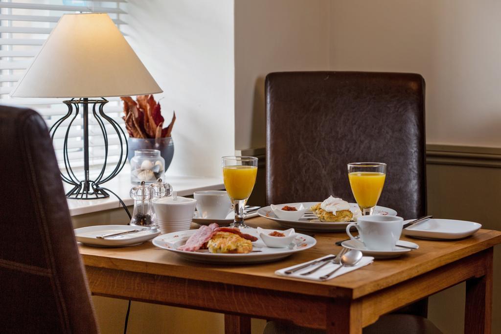 The Coach House Brecon Hotel Екстериор снимка